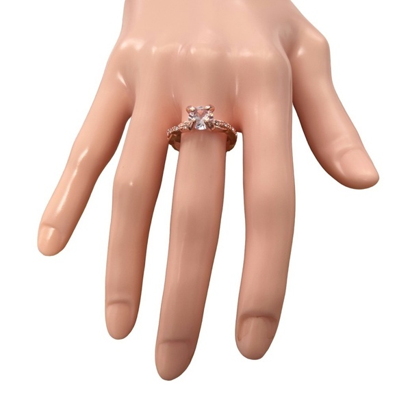 Rose Gold Solitaire Simulated Zircon Ring Fashion Dinner Cocktail Side Stones - Picture 1 of 11